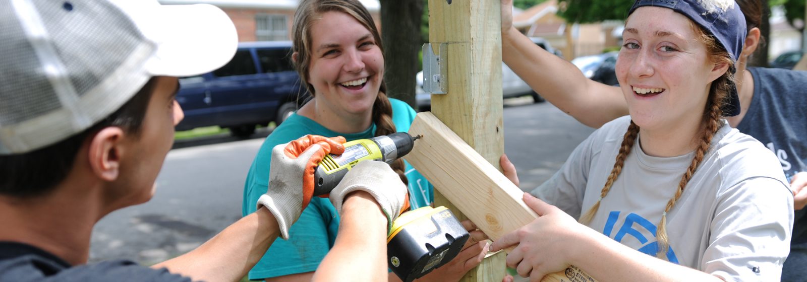 leadertreks youth ministry mission trip worksite in chicago