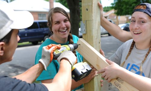 leadertreks youth ministry mission trip worksite in chicago